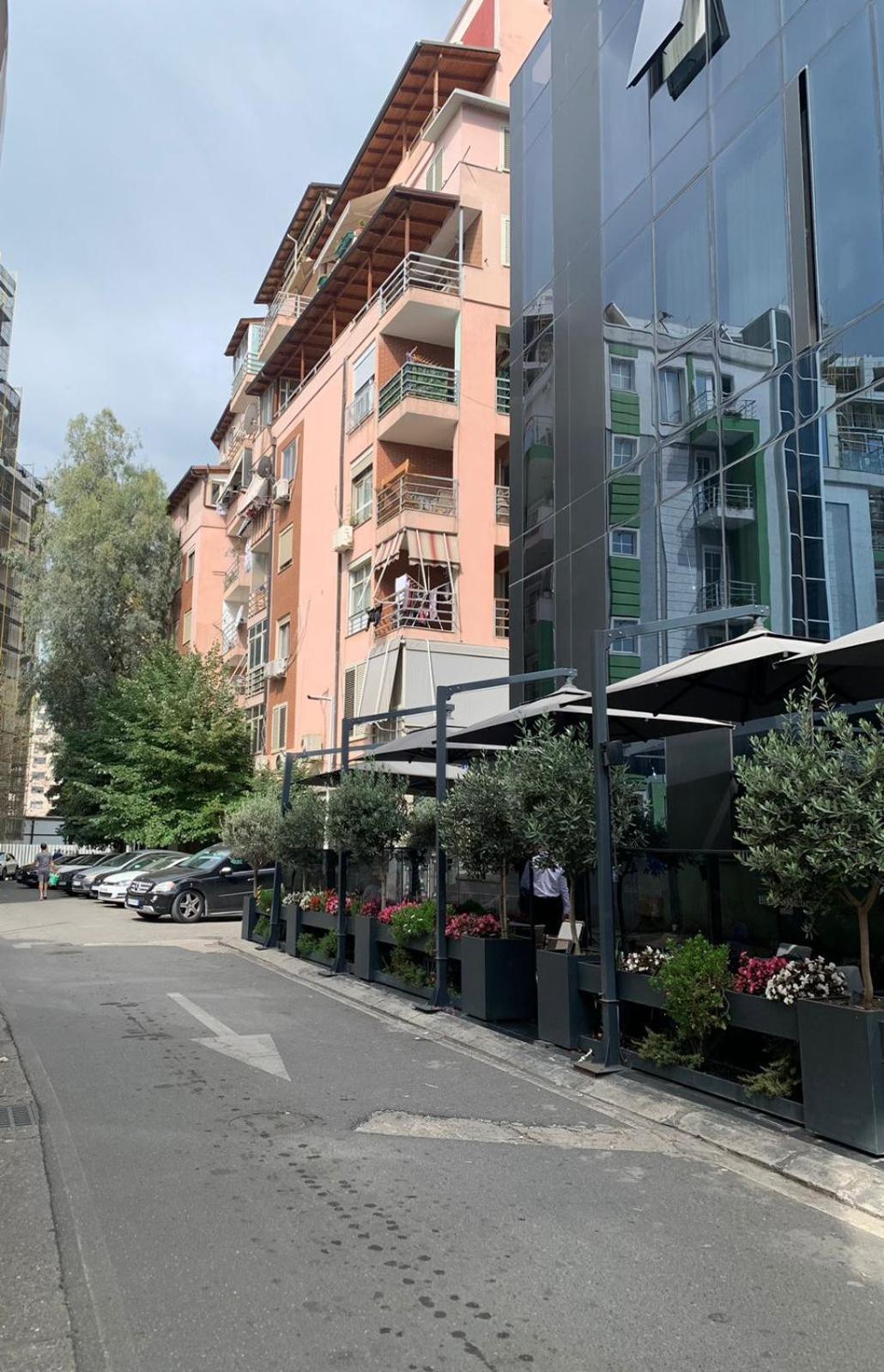 Bevis Apartment Tirana Eksteriør billede