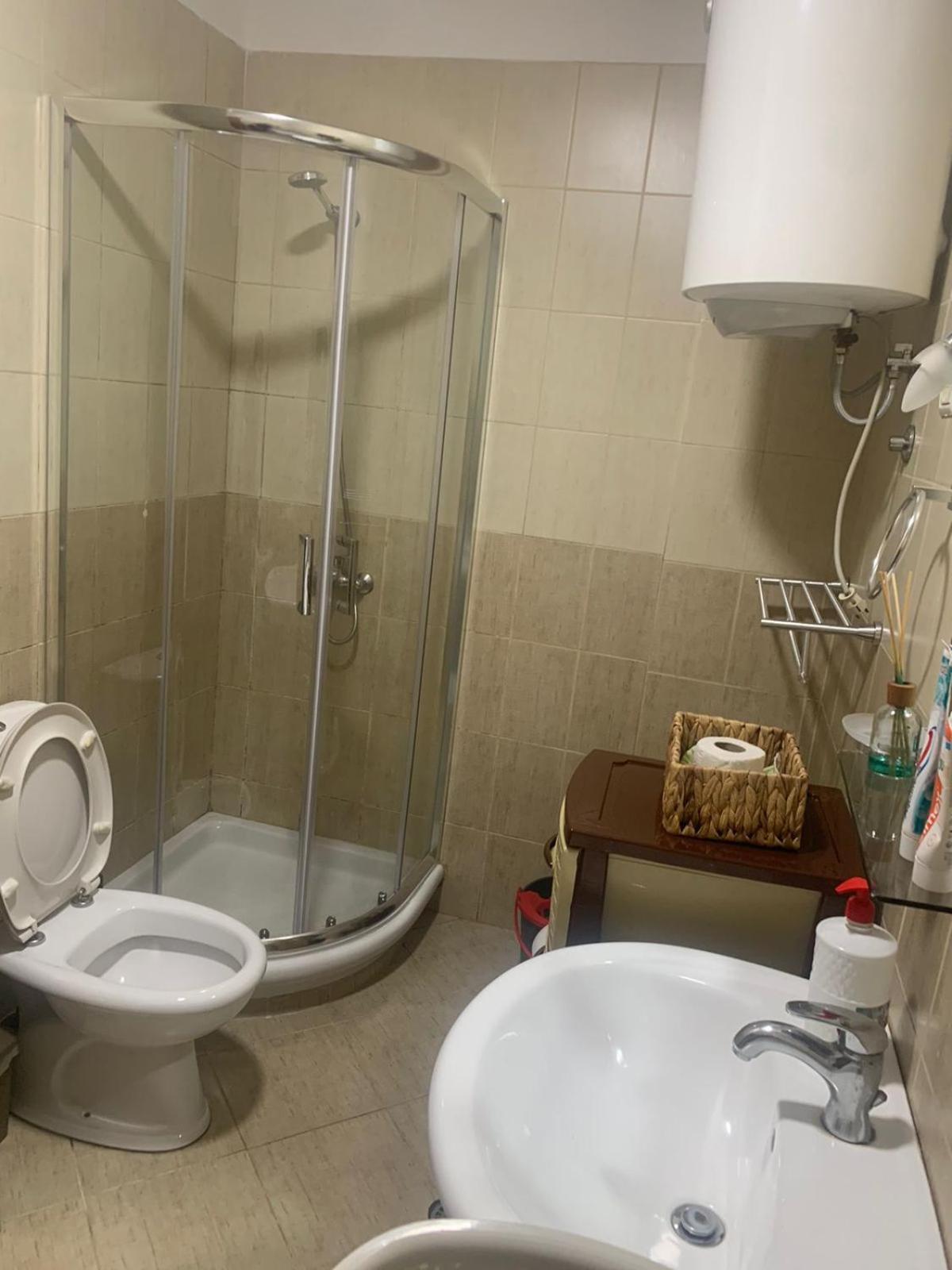 Bevis Apartment Tirana Eksteriør billede